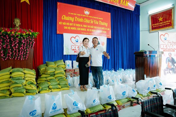 Hình ảnh minh họa cộng đồng và sự hỗ trợ, biểu tượng của việc tìm kiếm giúp đỡ và sự đoàn kết.