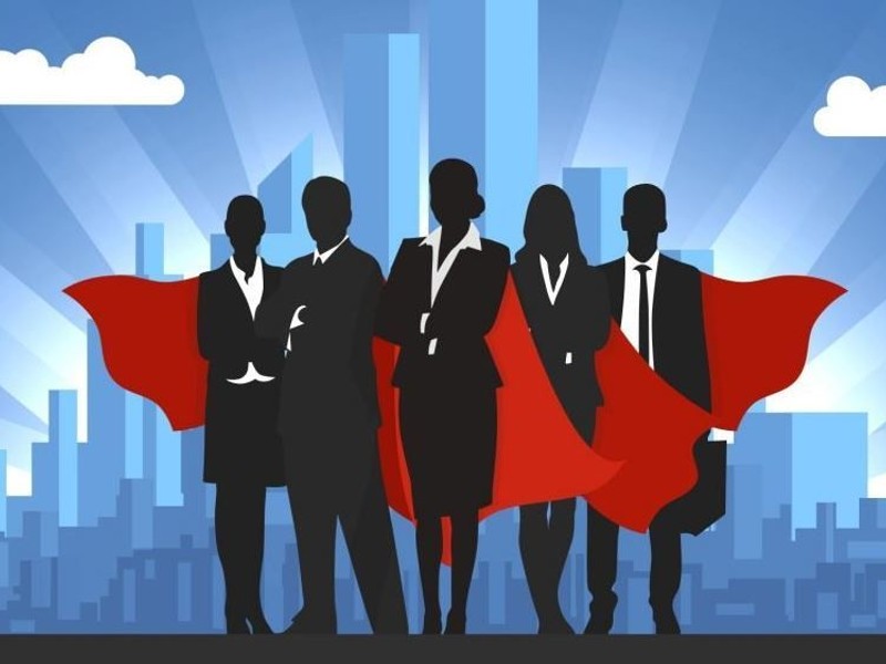 Phụ huynh trò chuyện với con cái về an toàn trực tuyến